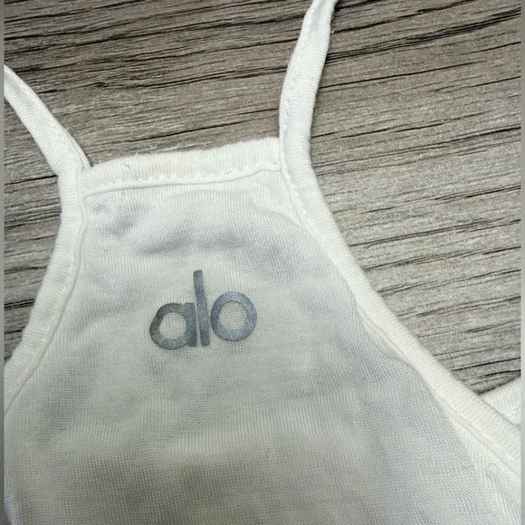 $68 ALO White Jasana Tank Size Small - Picture 6 of 6